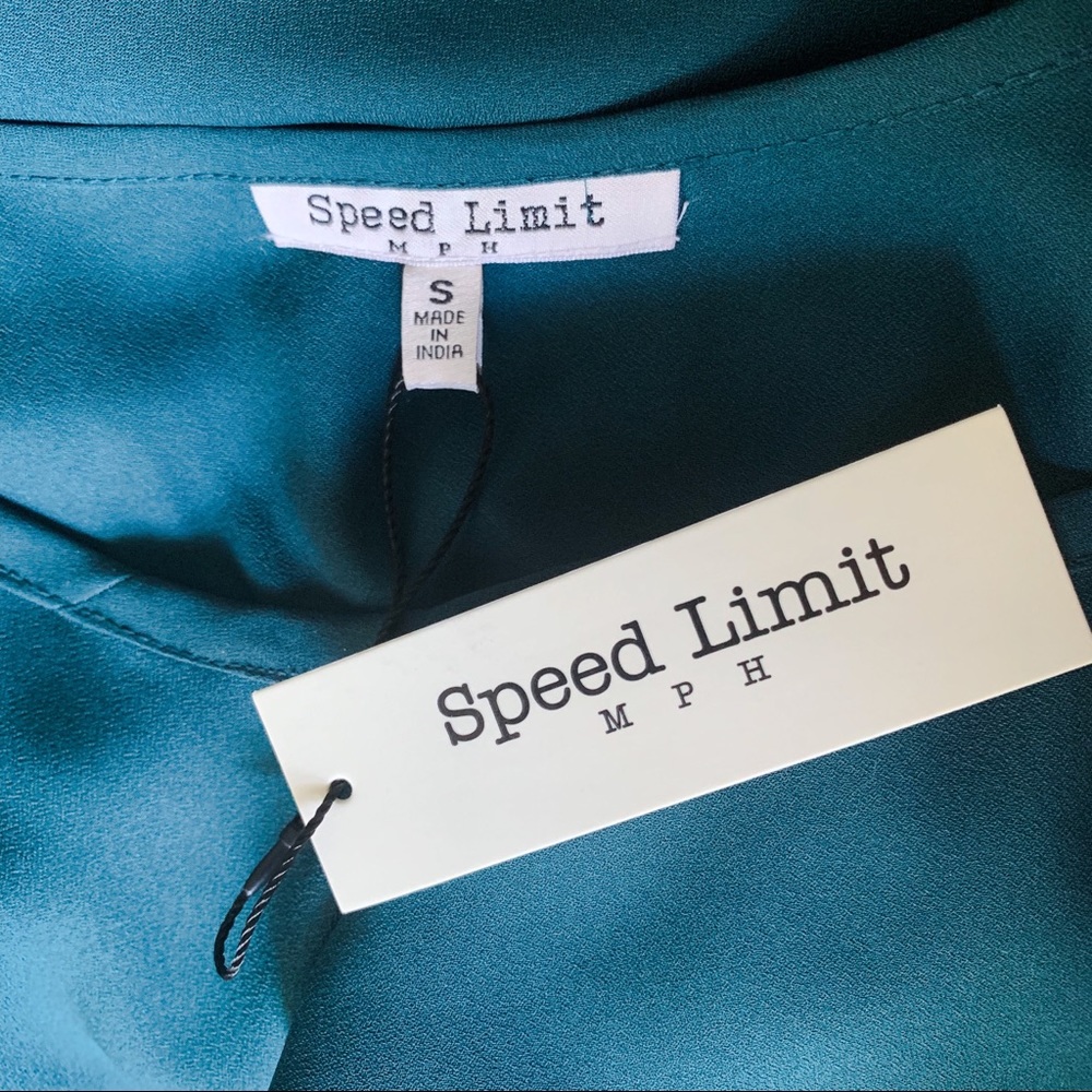 | Speed Limit | Emerald Blouse - Picture 4 of 4